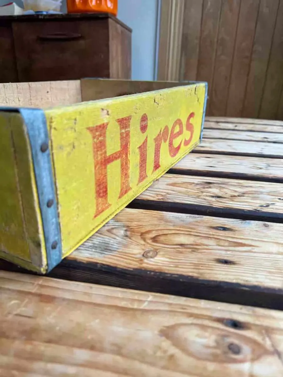 1980's Rare Squirt Vernors, Hires Crush Soda Pop Beverage Crate, - Image 2