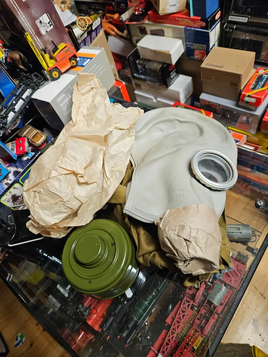 Vintage Gas Mask - Image 2
