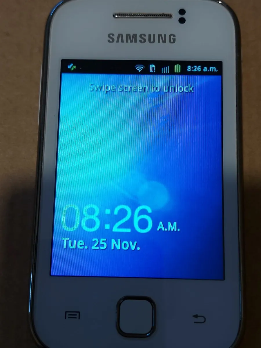 Samsung Galaxy Young GT-S5360 - Image 2