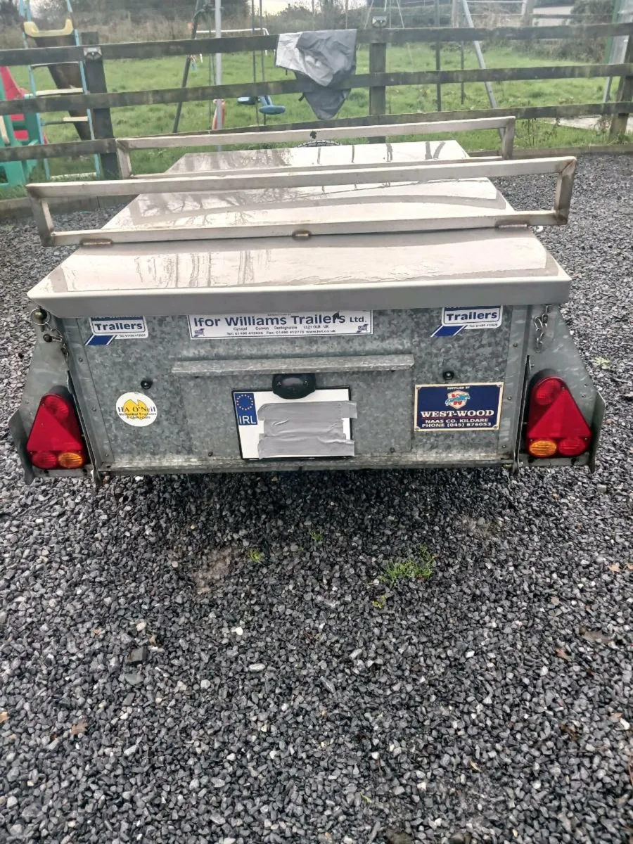 Iver Williams camping trailer - Image 1