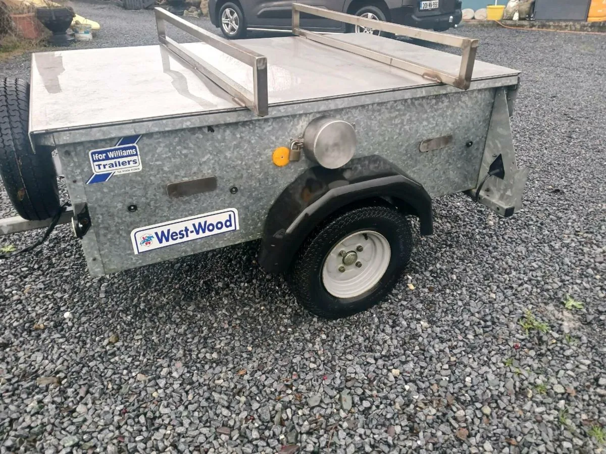 Iver Williams camping trailer - Image 2
