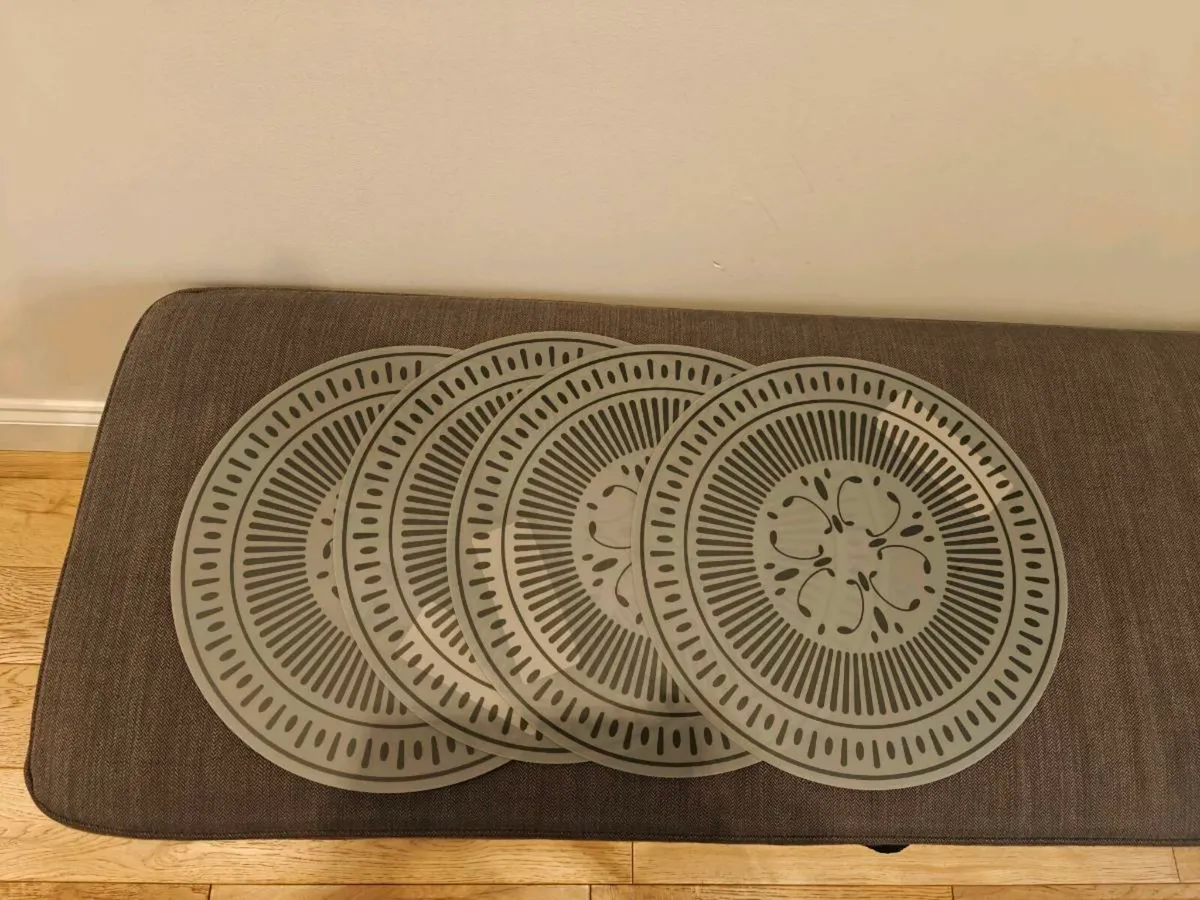 4 IKEA table place mats - Image 1