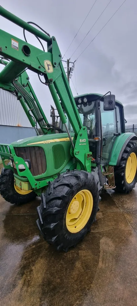 2004 John Deere 6120 - Image 2