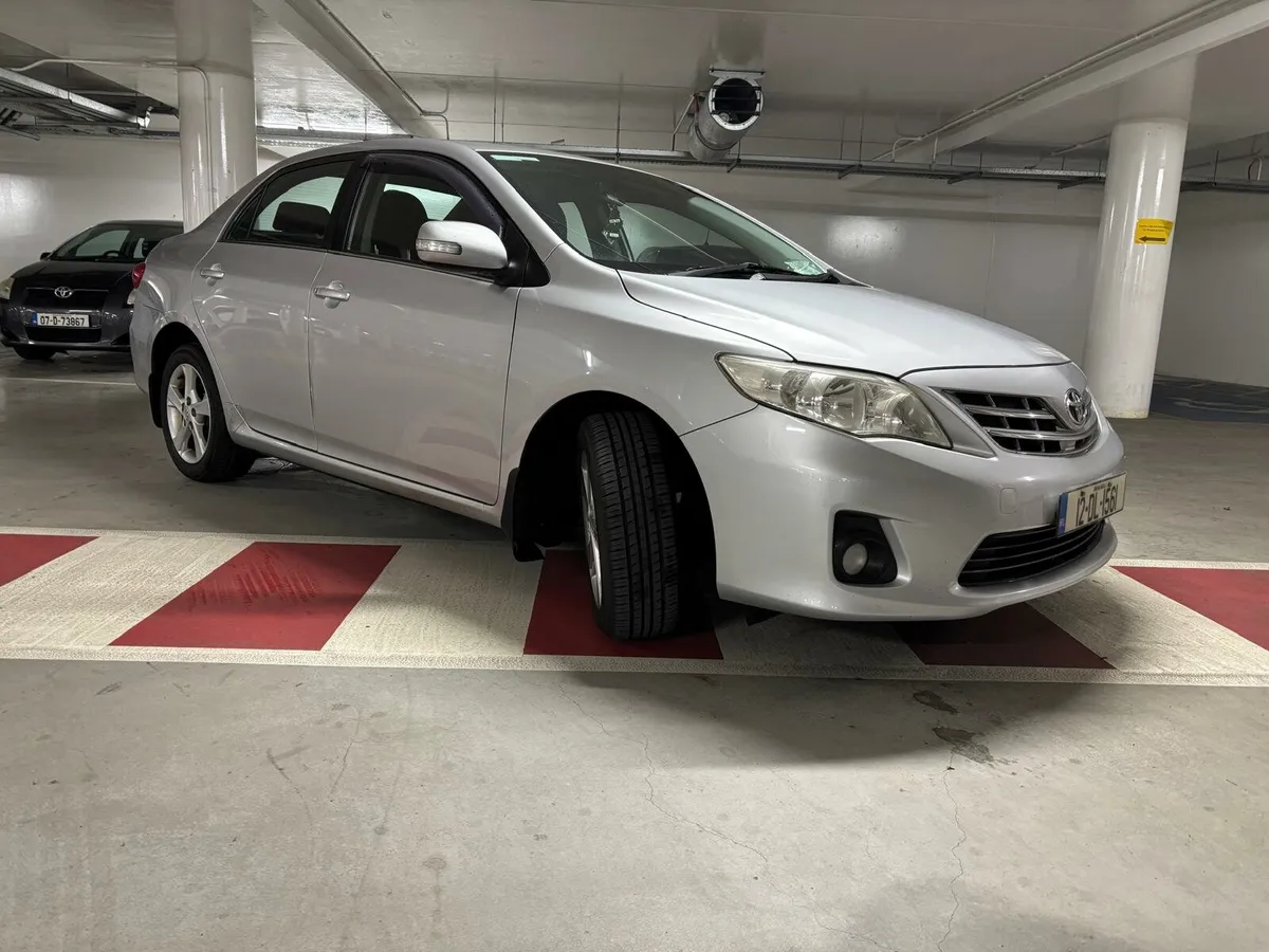 Toyota Corolla low km - Image 1