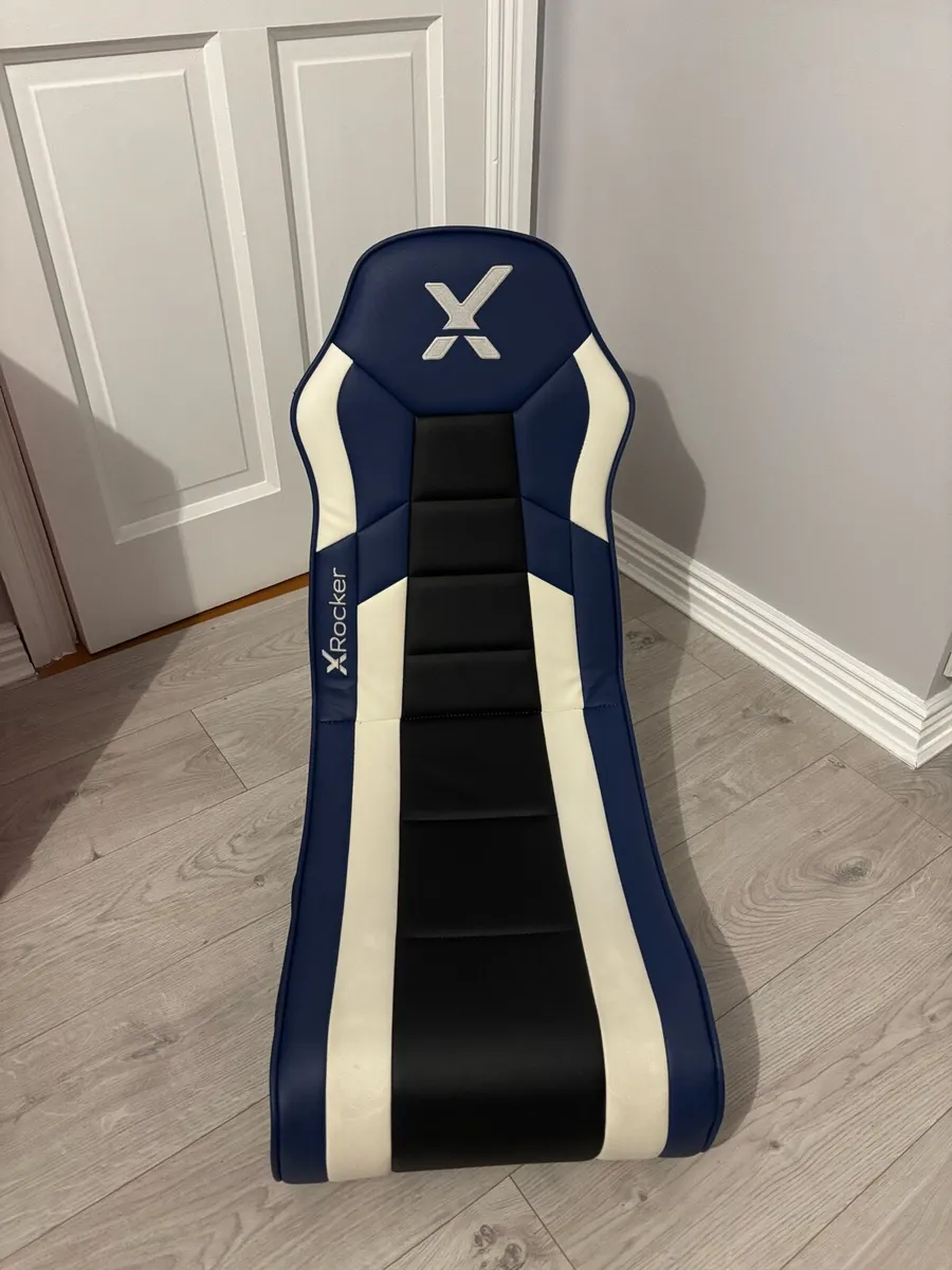 Nearly new Kids Gaming Chair - Image 1
