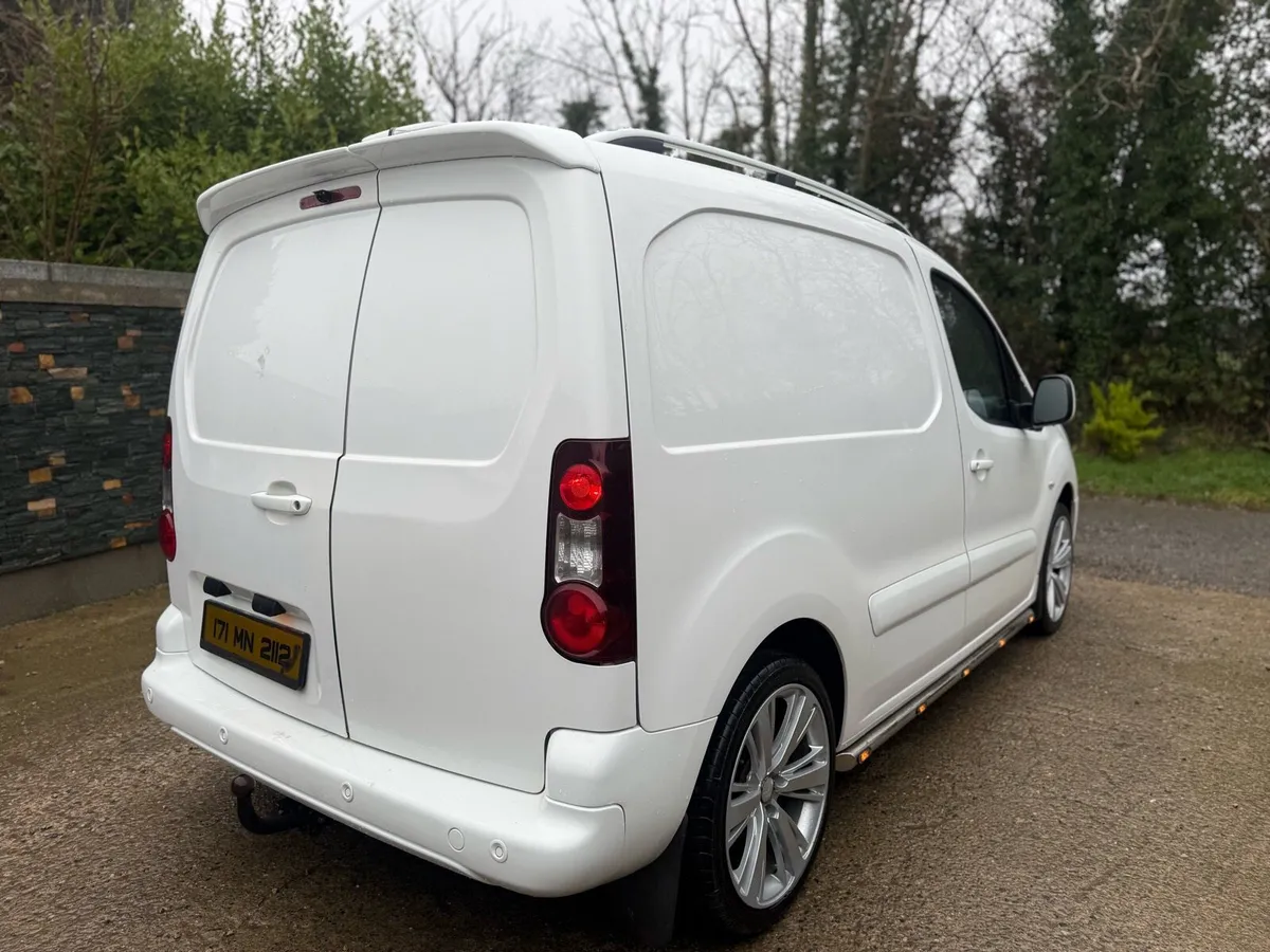2017 Citreon berlingo enterprise Doe&taxed - Image 3