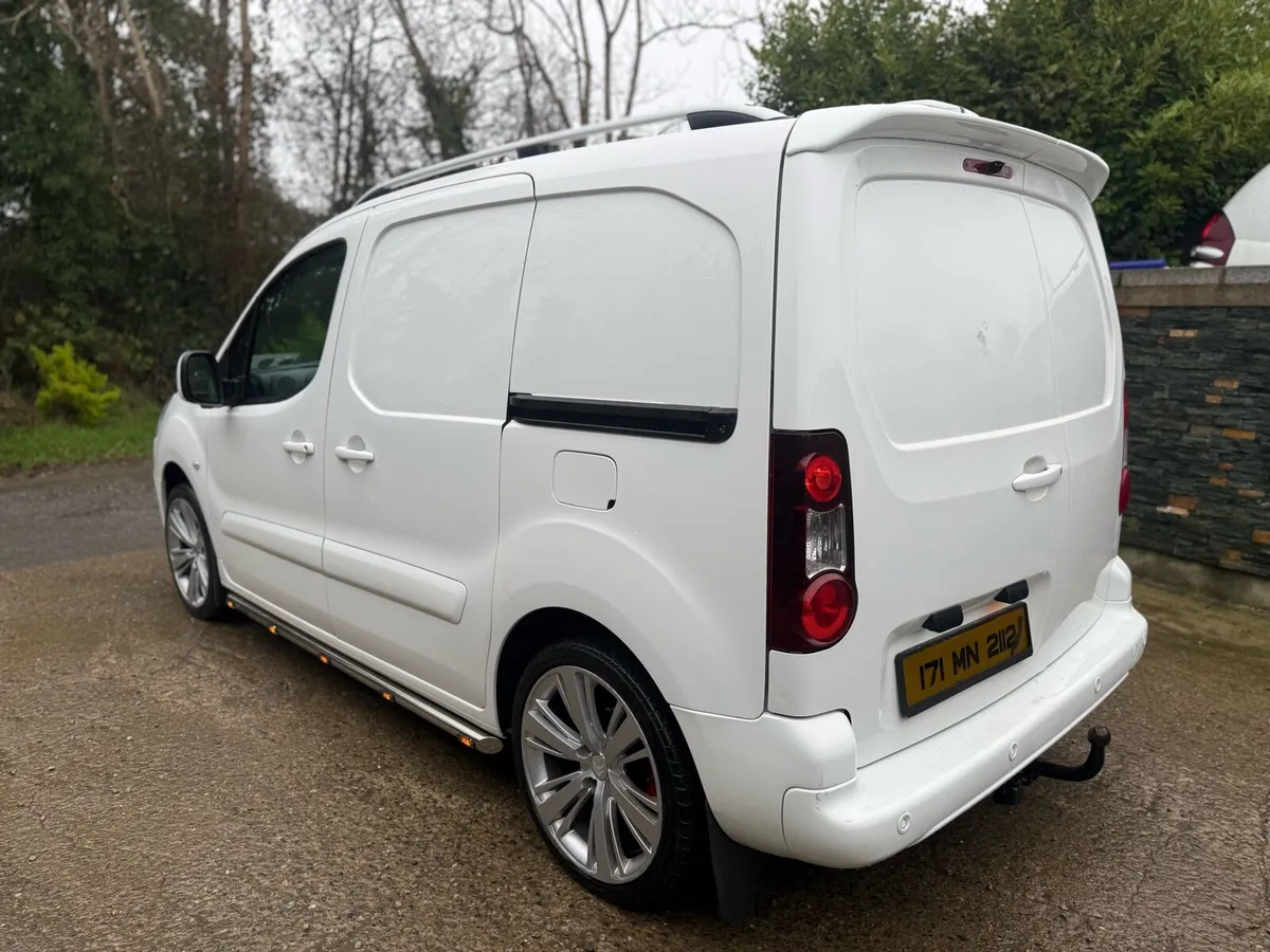 2017 Citreon berlingo enterprise Doe&taxed - Image 4