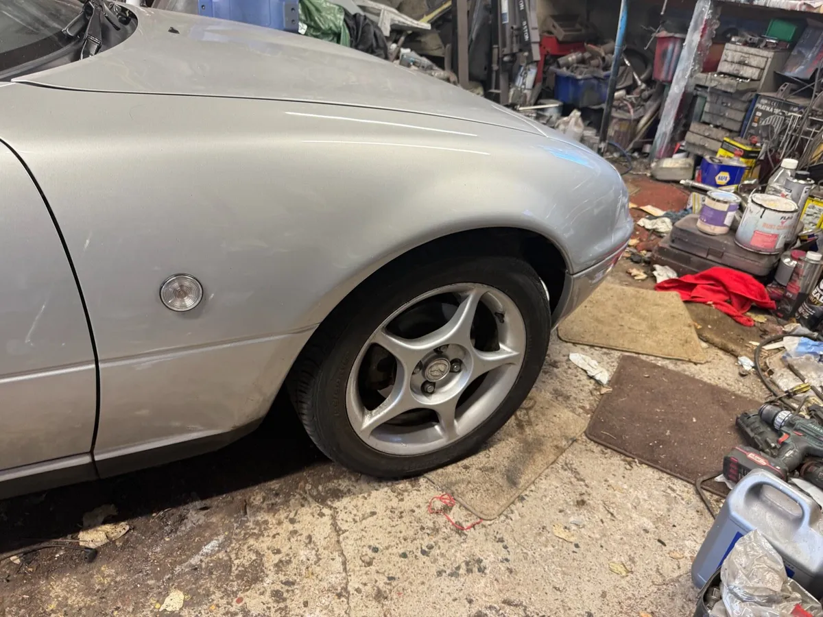 Mazda Mx5 Eunos 1994 1.8 - Image 2