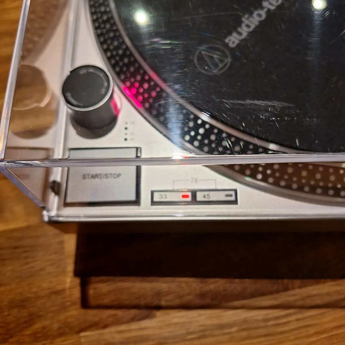 Record player - Image 2