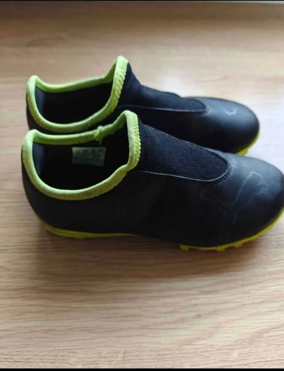 Fitness Astro Turf Foosball boots junior size UK10 - Image 3