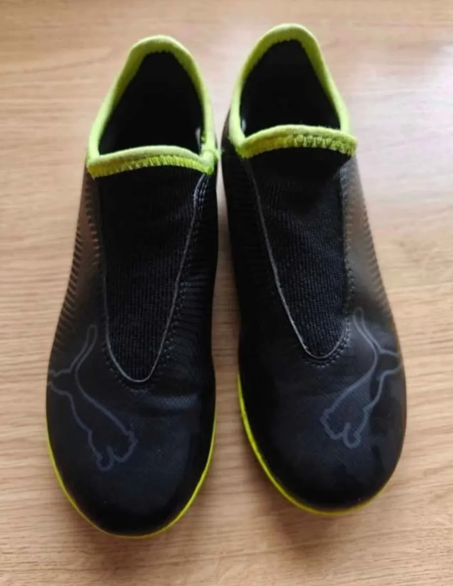 Fitness Astro Turf Foosball boots junior size UK10 - Image 4