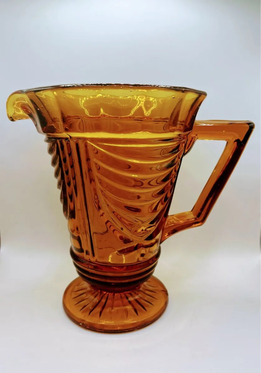 Art deco 18cm jug - Image 1