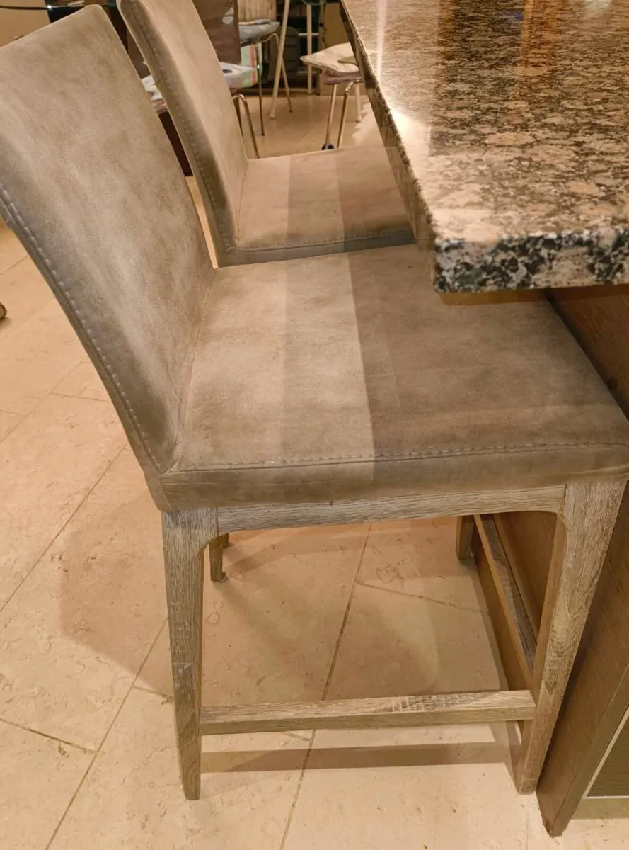 High Stools - Image 3