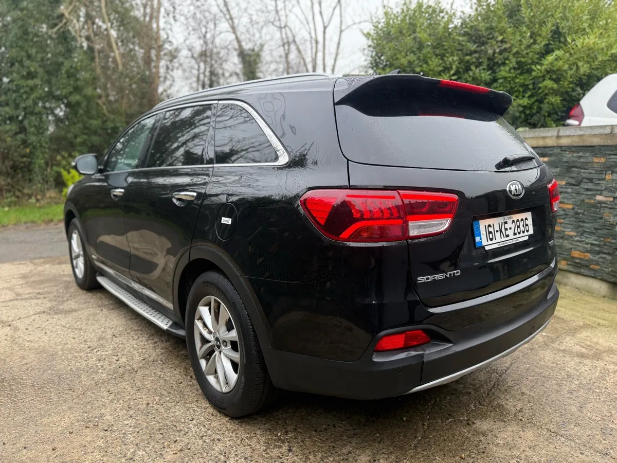 2016 Kia Sorento platinum 7 seater 4wd - Image 3