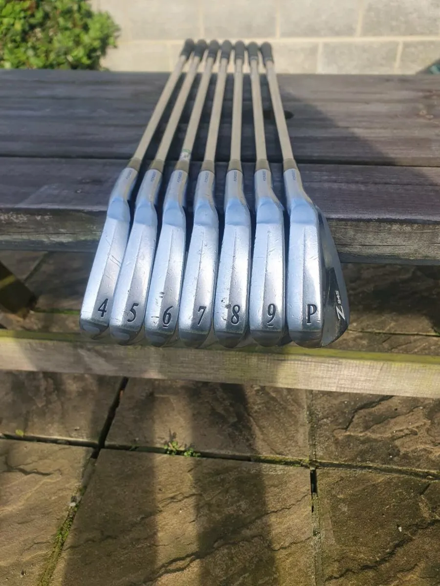 Spotless srixon 945 forged irons - Image 2