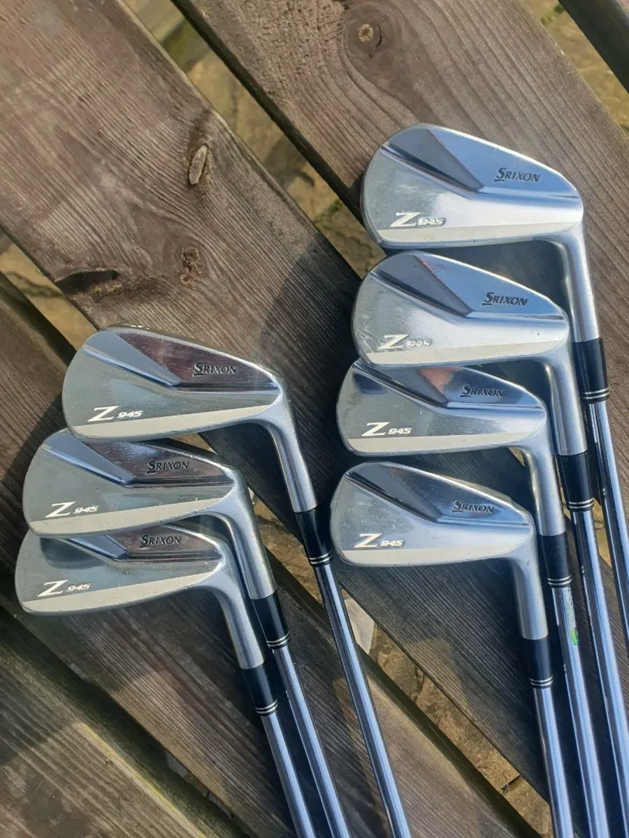 Spotless srixon 945 forged irons - Image 1