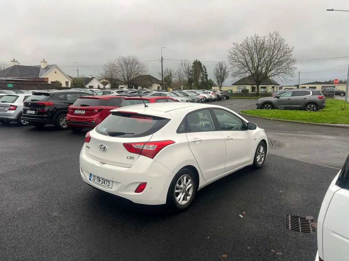 Hyundai i30 - Image 2