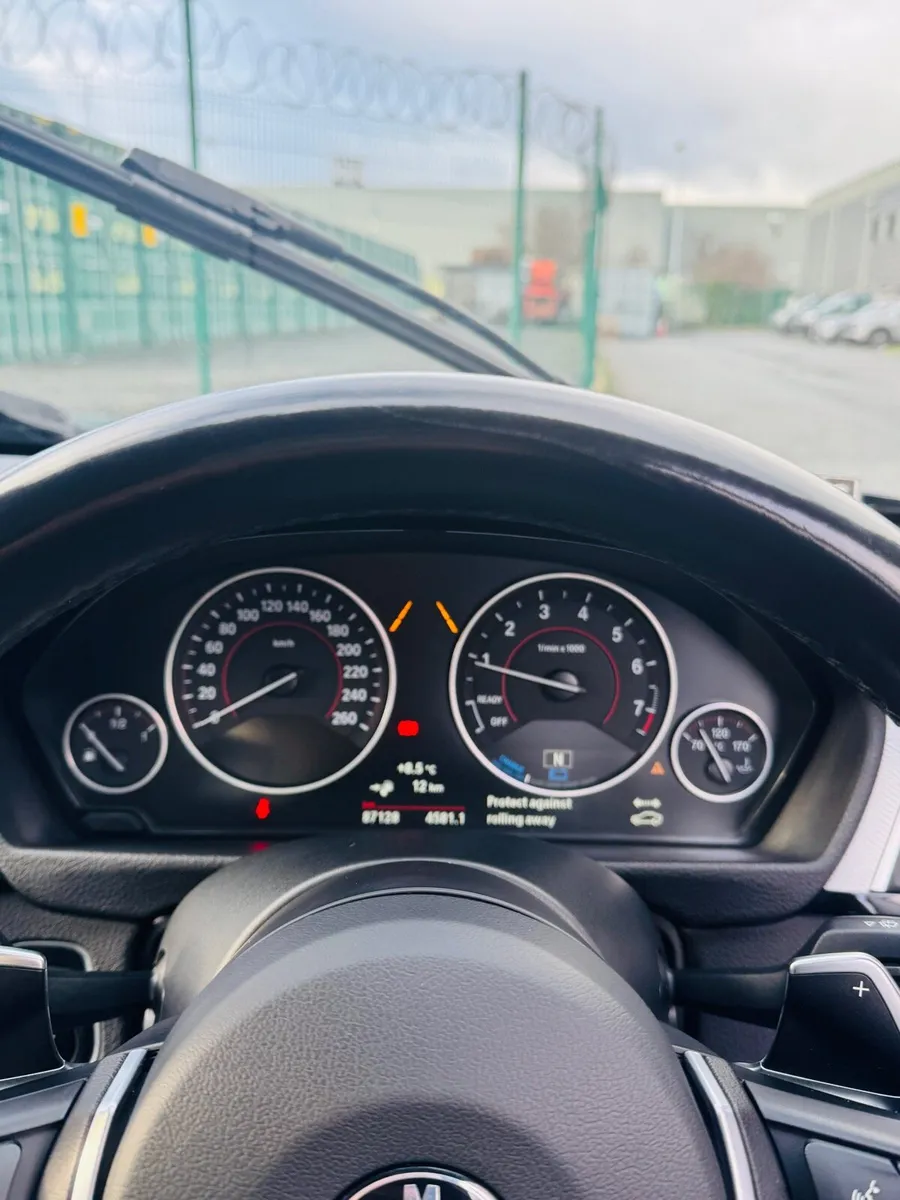 BMW 3 Series MSport Plug In Hybrid - Image 4