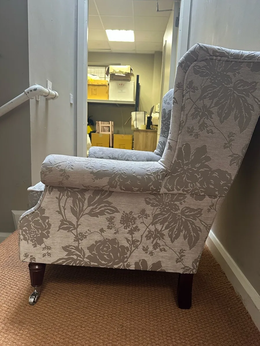 Wing Chair - Image 3