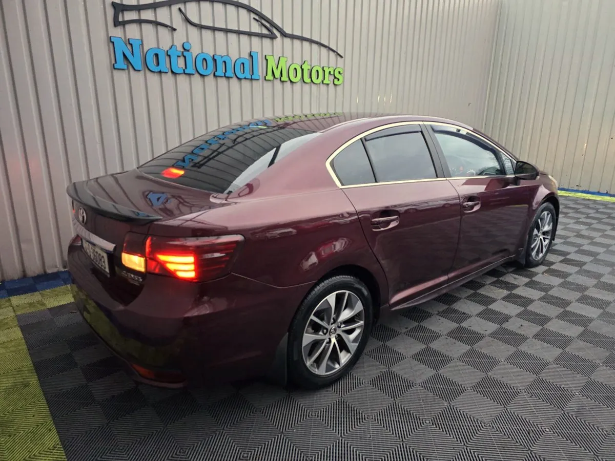 2012 Toyota Avensis 2.0 D-4D Strata - Image 3