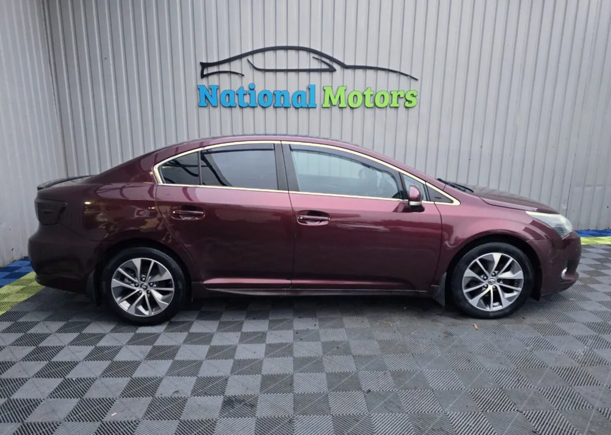 2012 Toyota Avensis 2.0 D-4D Strata - Image 2