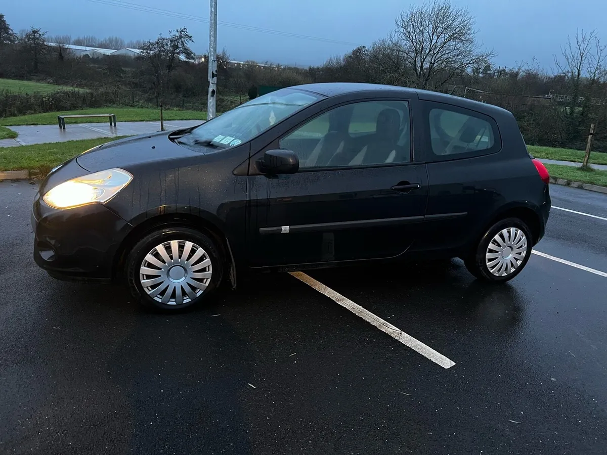 Renault Clio 1.1 - Image 4