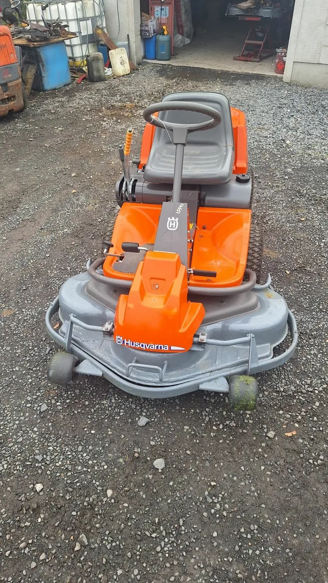 Ride on mower - Image 1