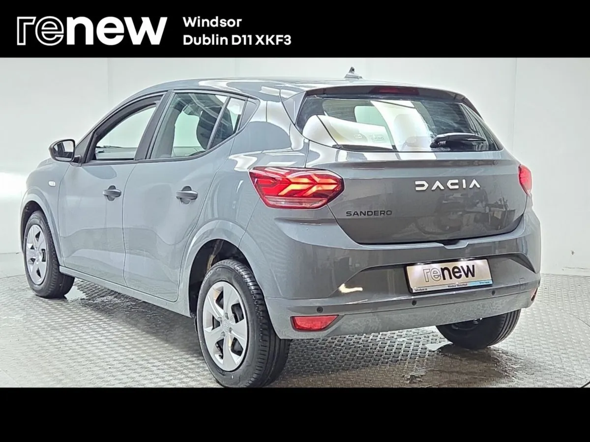 Dacia Sandero Essential TCe 90 5Sp GSR2 - Image 4