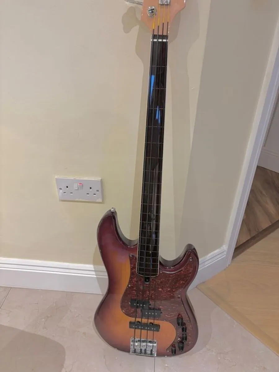3 fretless/upright basses-one price for all - Image 4
