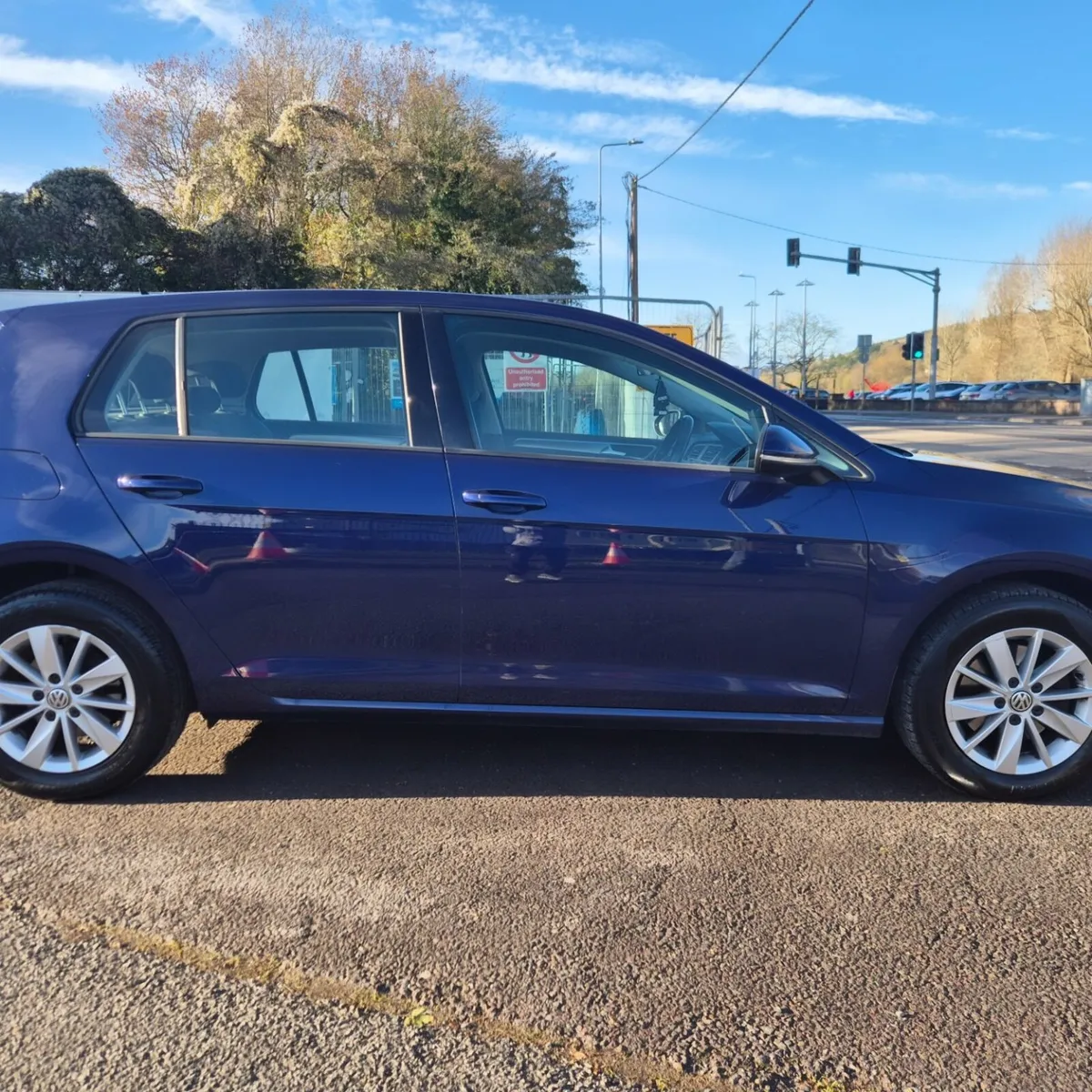 2018 Volkswagen Golf - Image 3