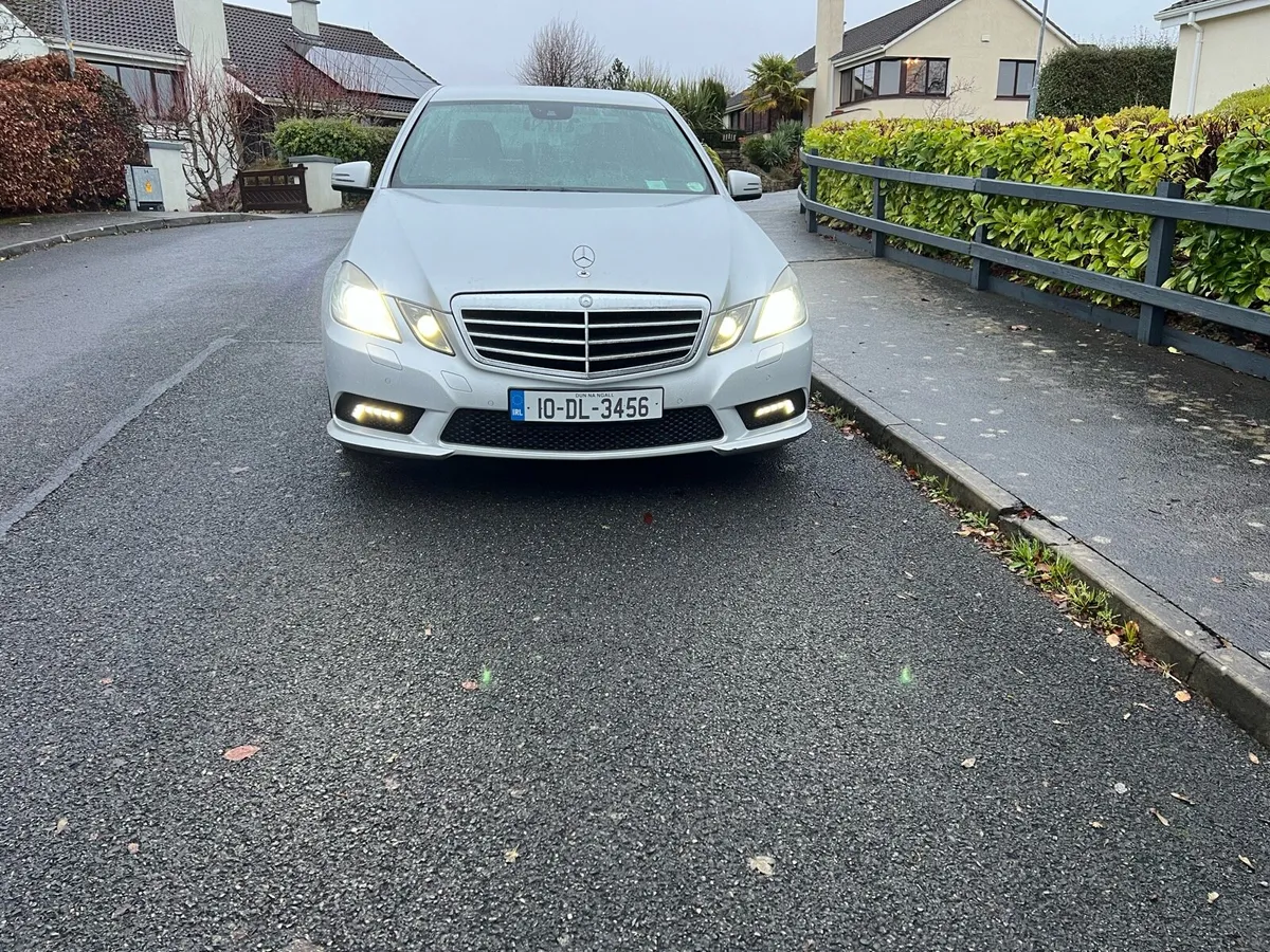 Mercedes Benz e220 Avangard - Image 2