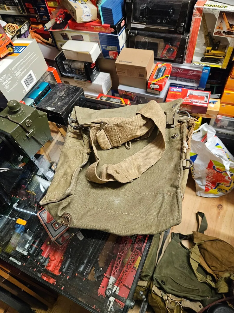 Vintage Army Bag - Image 1
