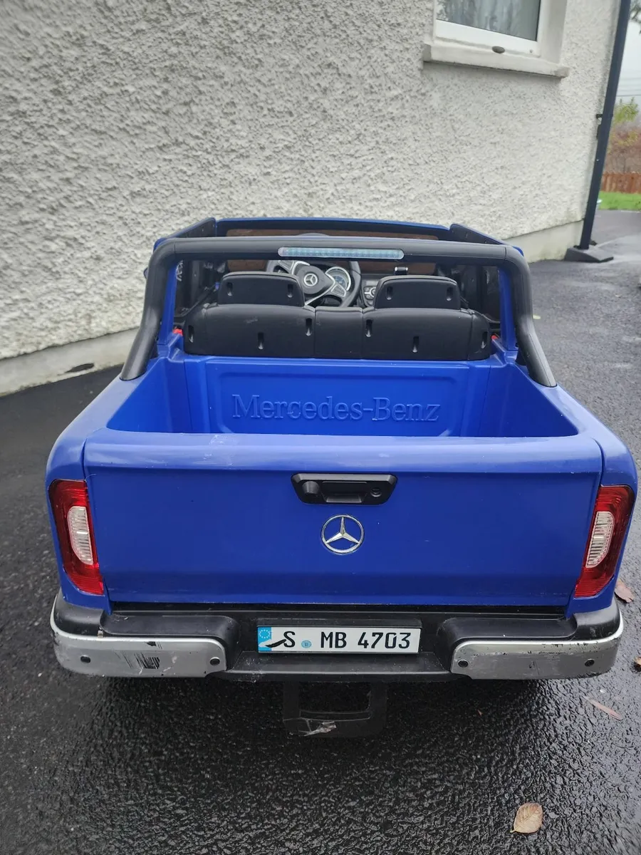 Ride-On Car Mercedes Benz X Class 24V Two-Seater - Image 2