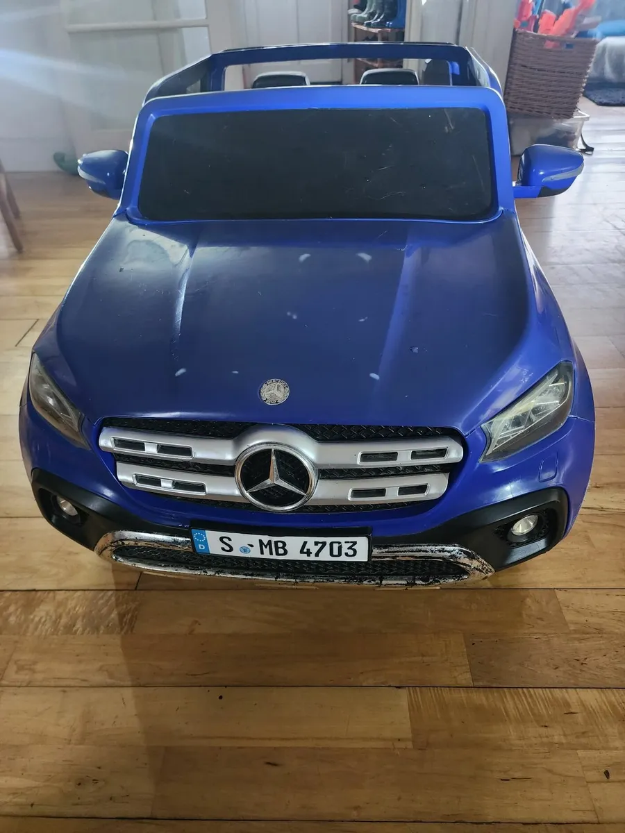 Ride-On Car Mercedes Benz X Class 24V Two-Seater - Image 1