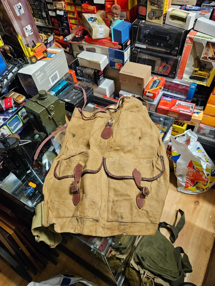 Vintage Holdall - Image 2