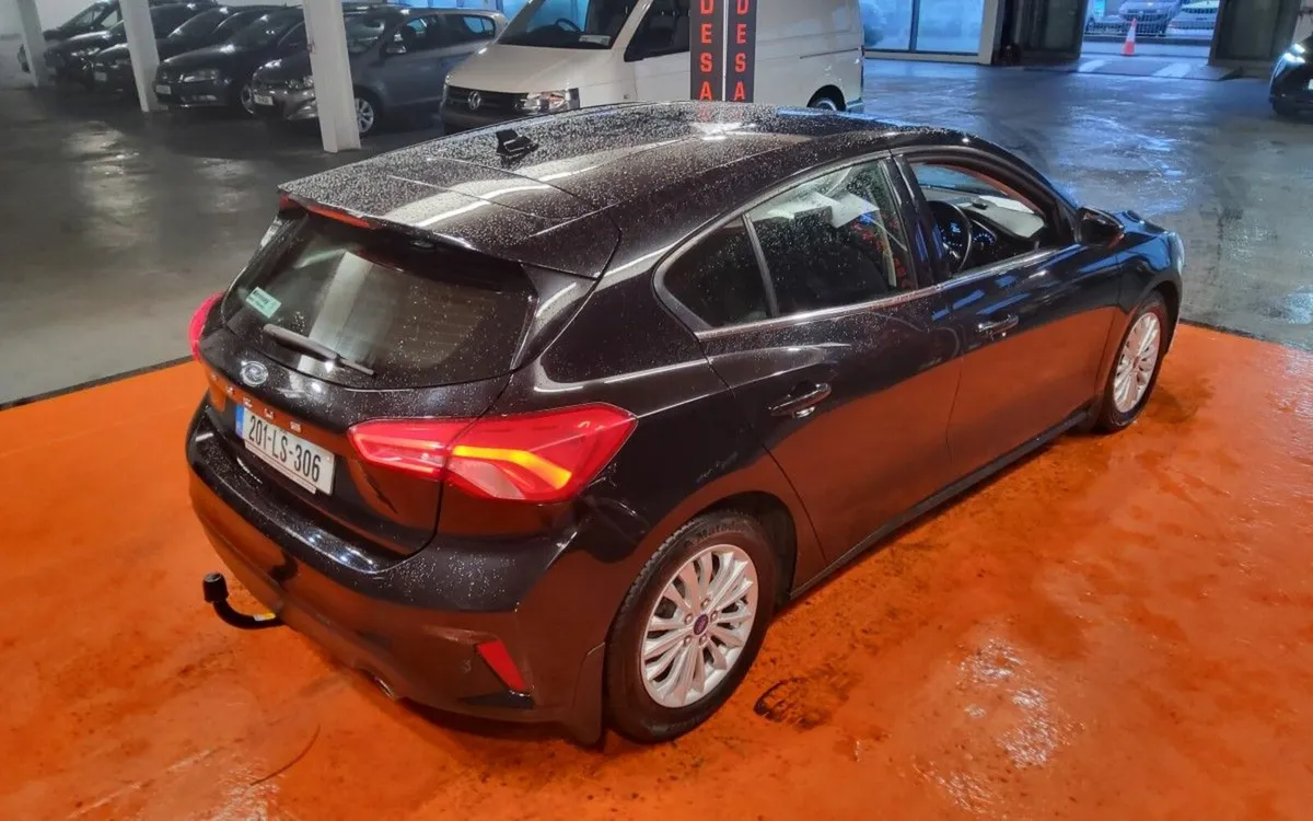 Ford Focus 1.5 TDCi 120PS Titanium - Image 3