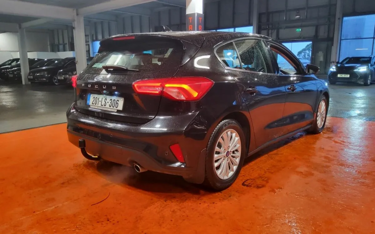 Ford Focus 1.5 TDCi 120PS Titanium - Image 4