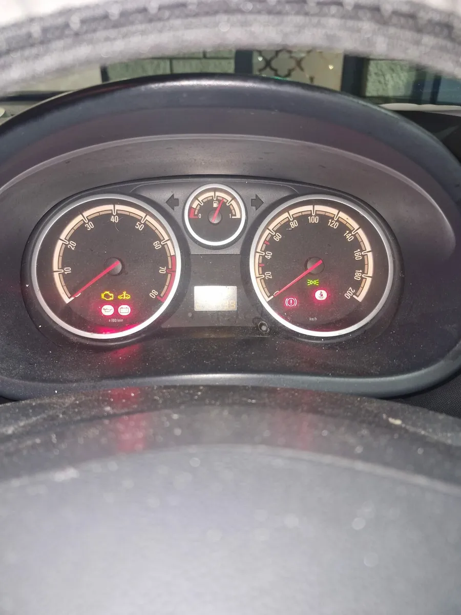 Opel corsa nct 2027 taxed 03/26 - Image 3