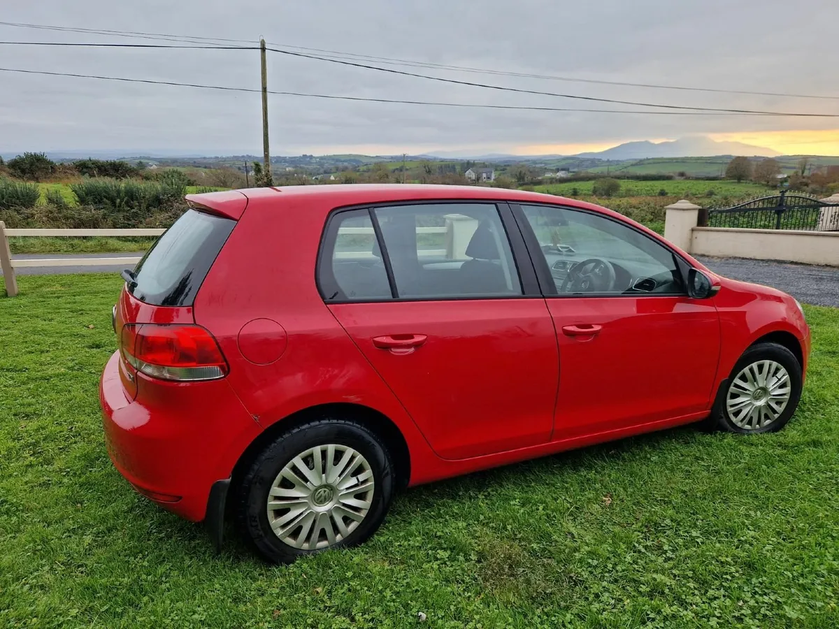 Volkswagen Golf 2011 - Image 3