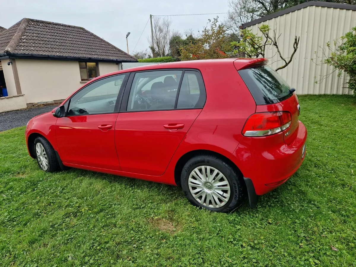 Volkswagen Golf 2011 - Image 4