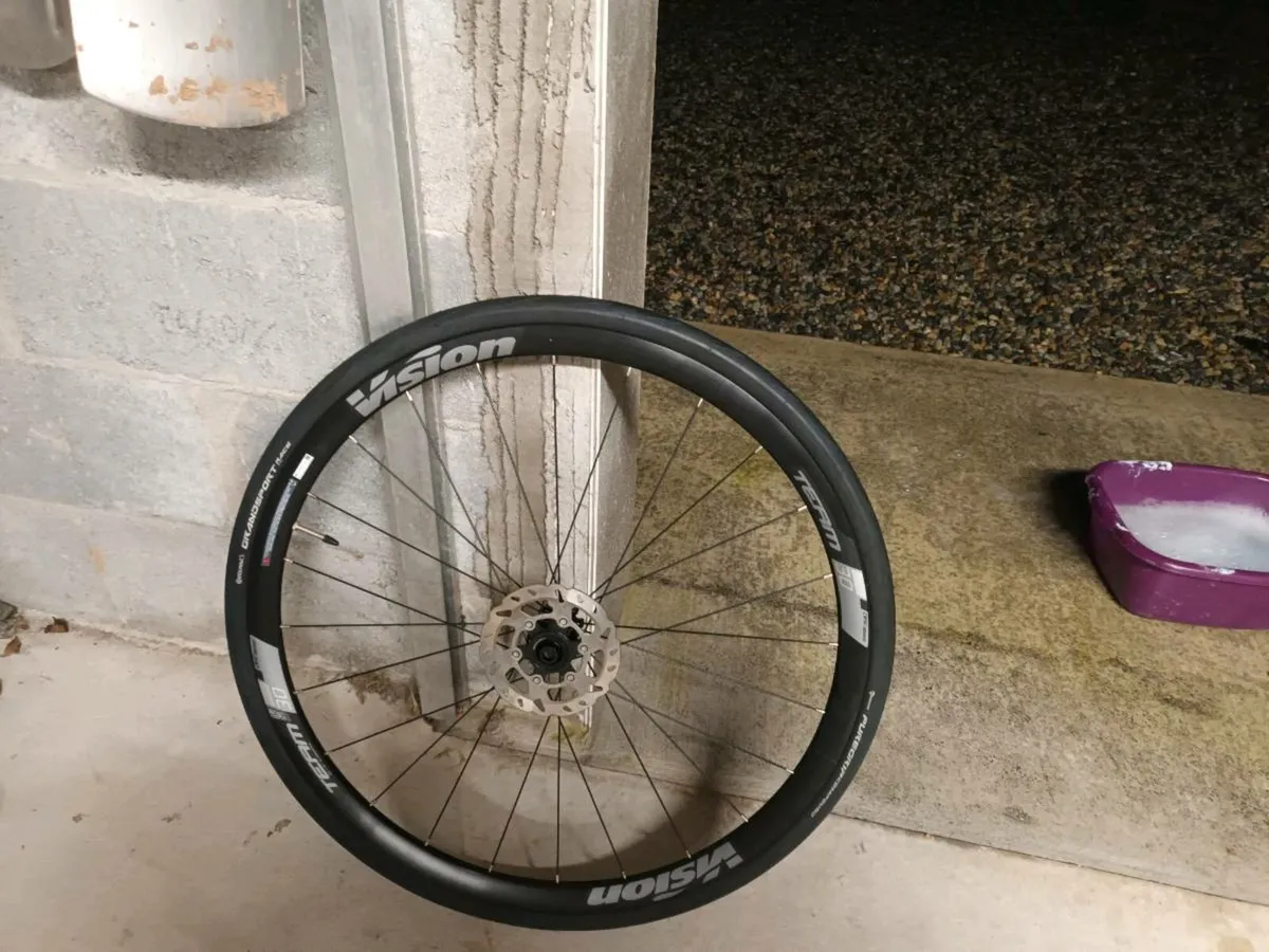 Vision team 30 wheelset - Image 1