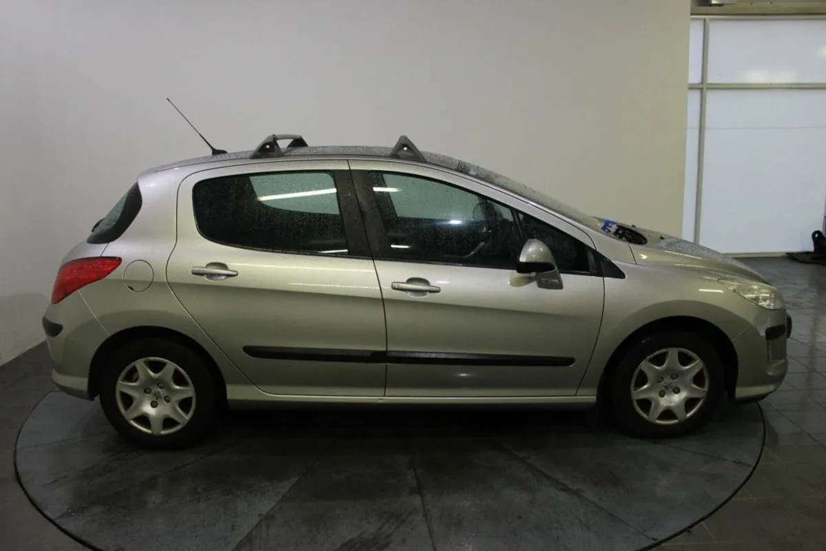 Peugeot 308 1.6HDI 90BHP 5DR - Image 3