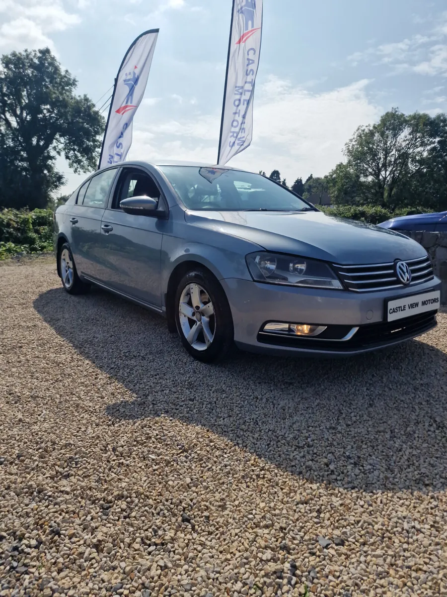 12 Vw Passat , blue/motion New nct - Image 1