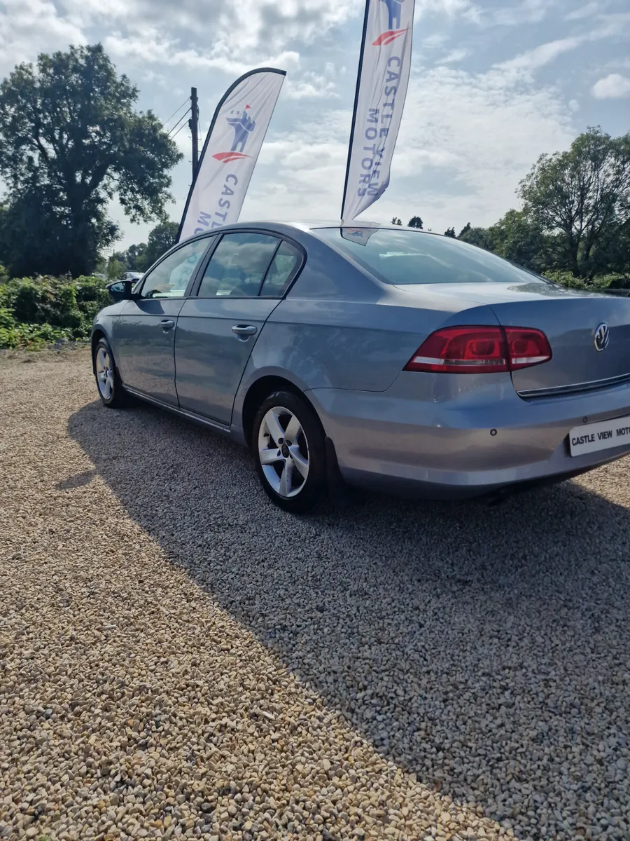 12 Vw Passat , blue/motion New nct - Image 3
