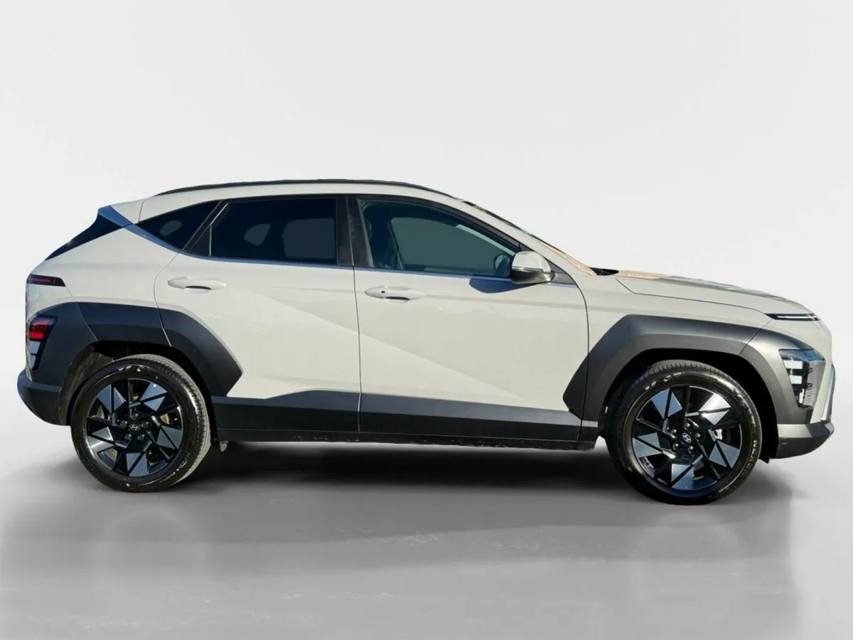 Hyundai KONA 1.6 HYBRID Elegance Auto - Image 2