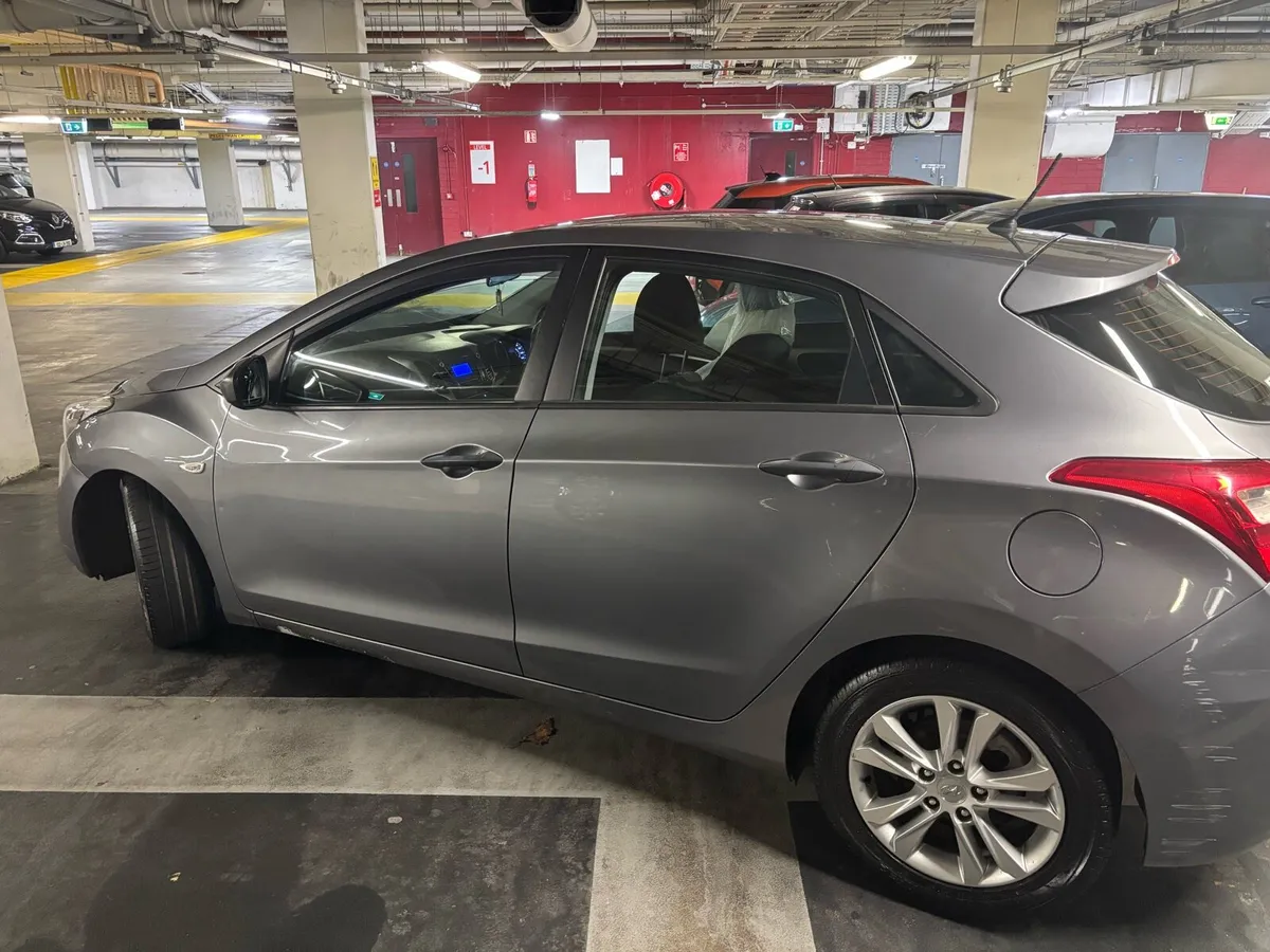 Hyundai i30 1.6 Diesel - Image 2