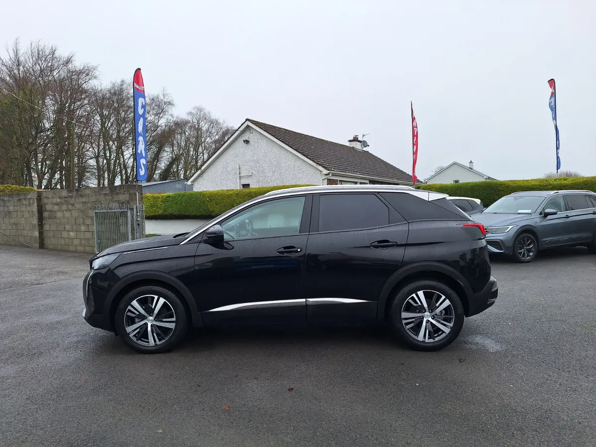 Peugeot 3008 1.5 Allure *High Spec/Camera/Sensors - Image 4