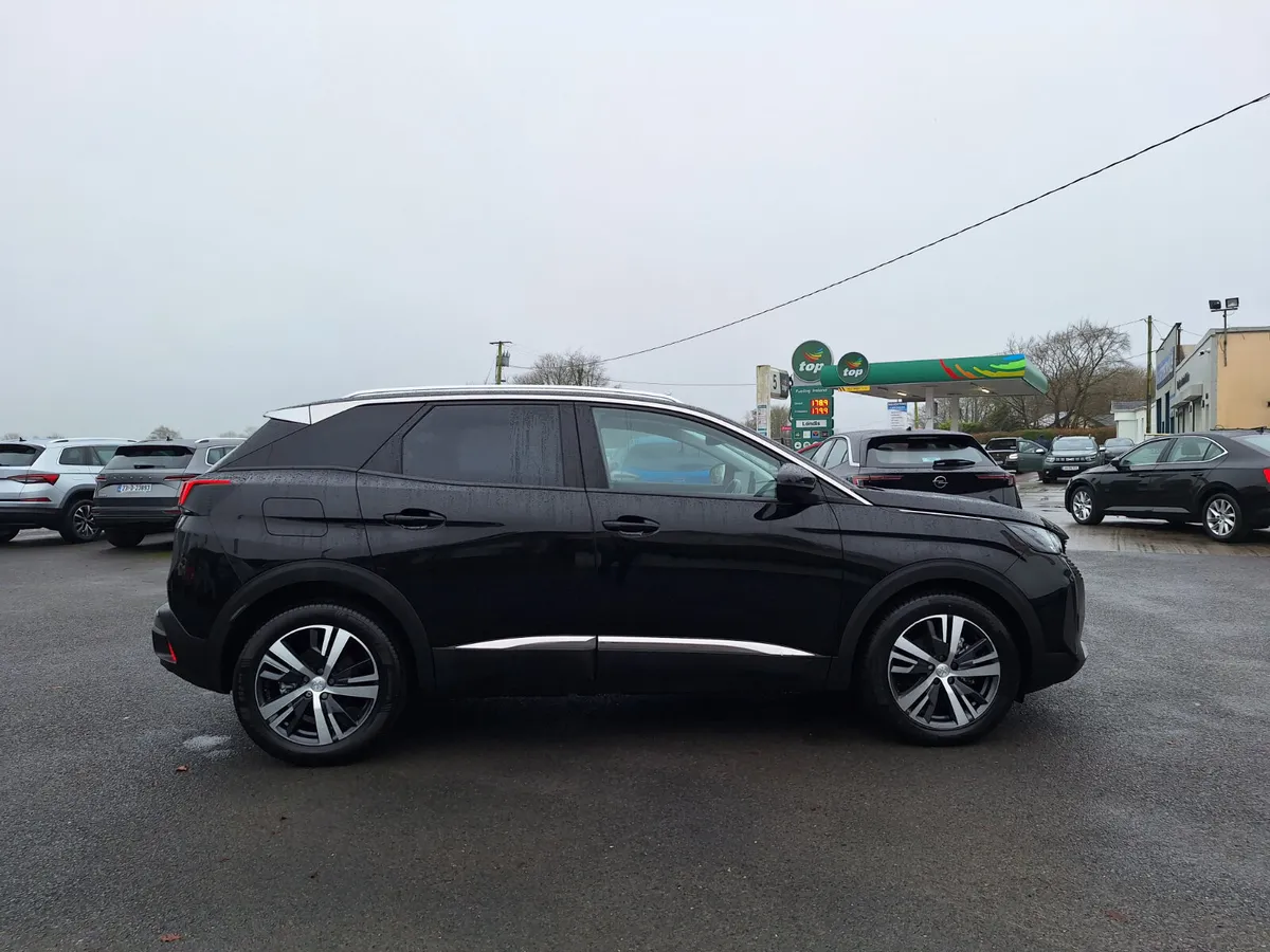 Peugeot 3008 1.5 Allure *High Spec/Camera/Sensors - Image 2