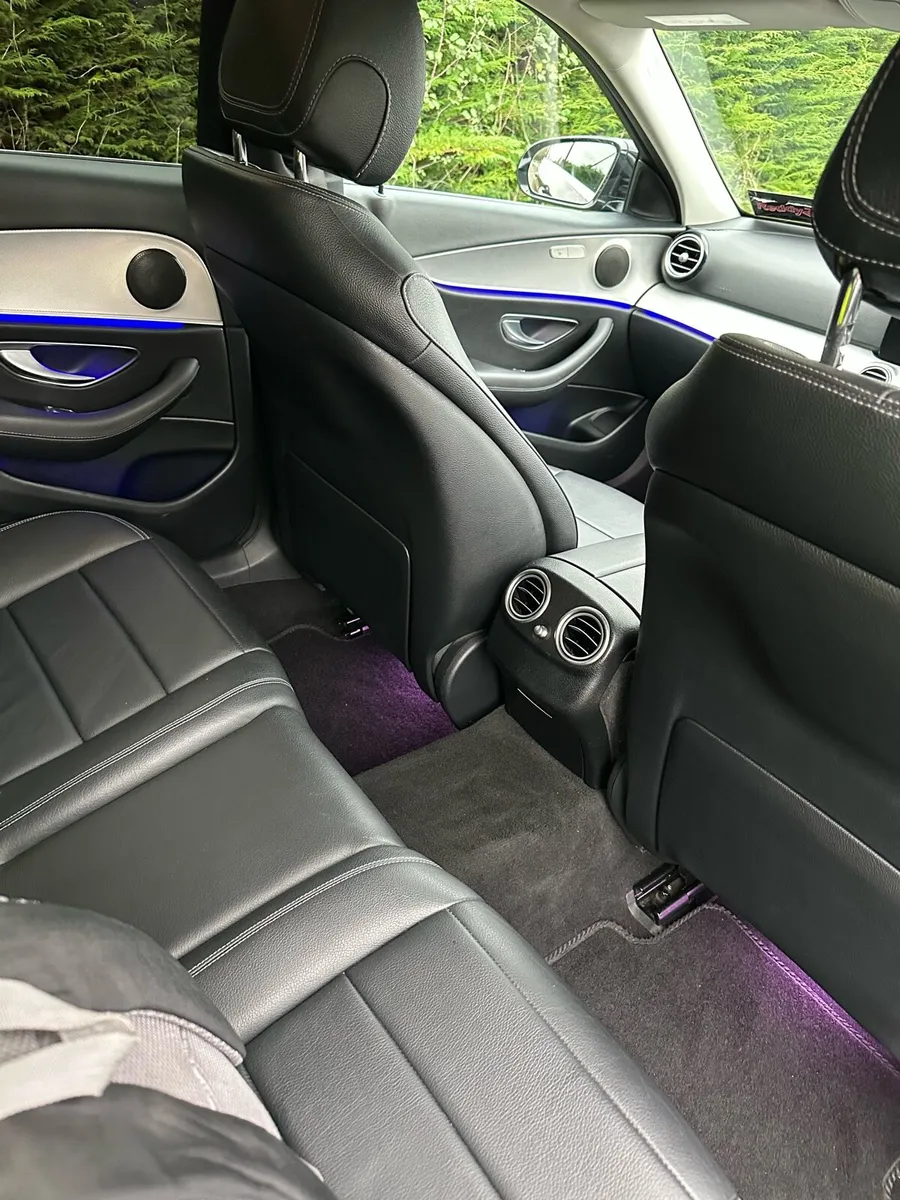 Mercedes Benz - Image 3