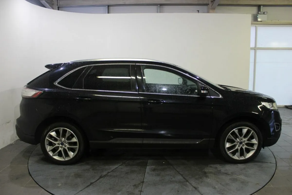 Ford Edge 2.0TDCI Titanium AWD - Image 3